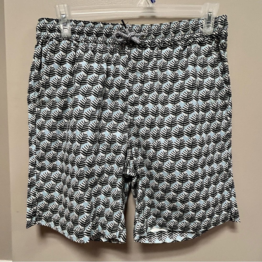 Bruno Oasis Sz L Black and White Patterned Shorts NWT